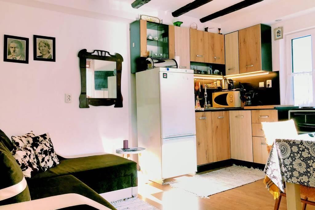 Apartamento Нouse With Cute Little Yard Plovdiv Exterior foto